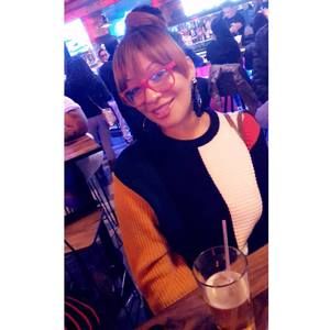 Meet your Posher, Kayla